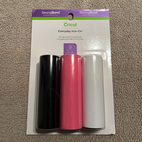 Cricut Vinyl iron-on 3 rolls. - Picture 1 of 2